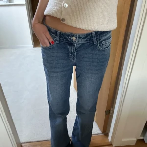 Lågmidjade jeans - Lågmidjade jeans, jag är 1,66