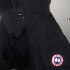 Canada goose jacka - Knappt använd i storlek M