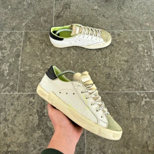 Philippe model  - Säljer ett par schyssta philippe model | storlek 40, sitter som 41 | skick: 9/10 | OG: inget| pris: 1799kr | frågor? Tvek inte på att kontakta oss