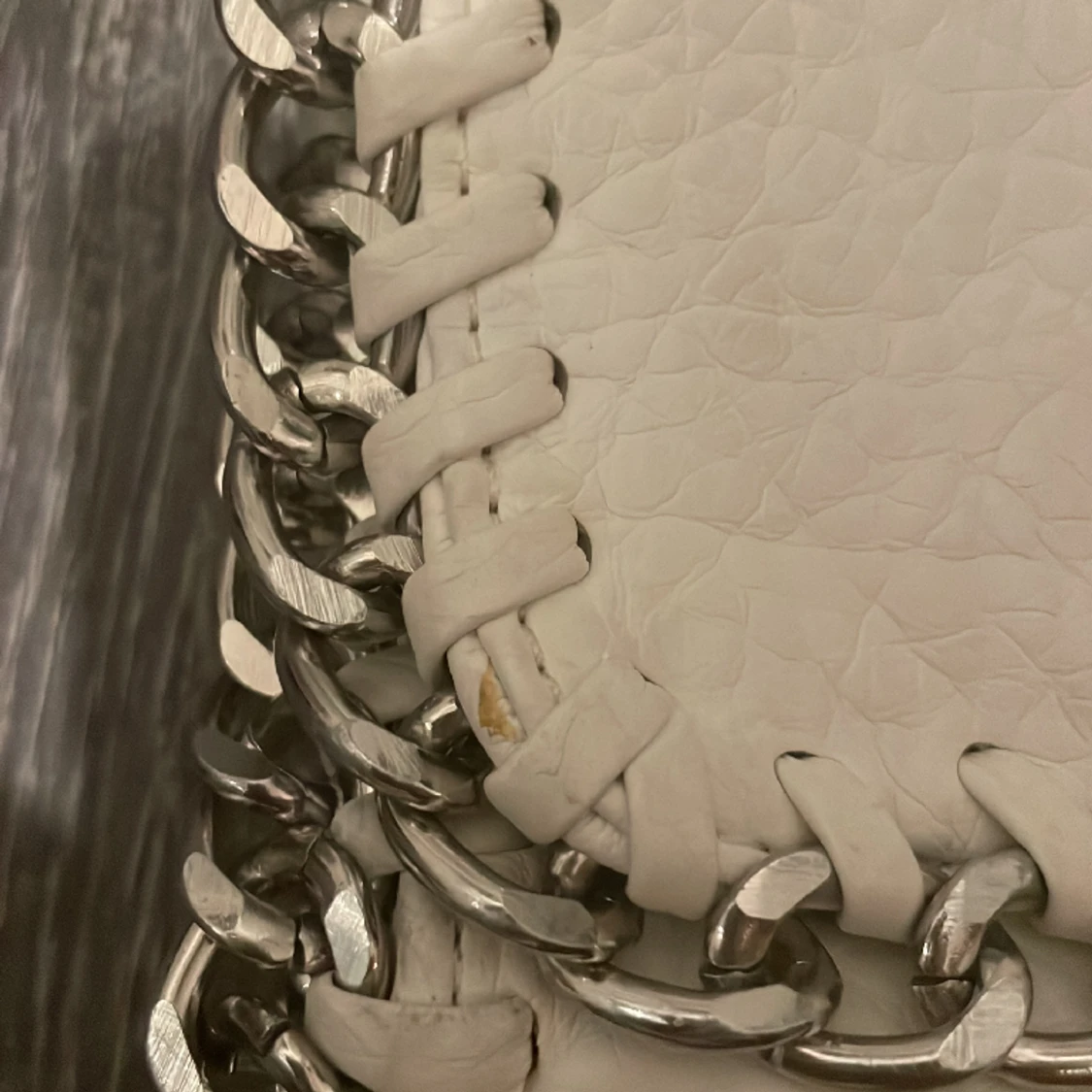 Vit Tiamo väska  - 90