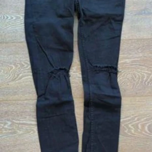Svarta skinny jeans  - Storlek 32/32