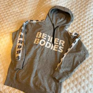 Grå hoodie från Better Bodies. Sparsamt använd! Stl S.