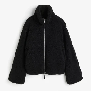 Jacka hm - Superfin jacka från hm som just nu e slutsåld o även väldigt eftertraktad!! 💗 