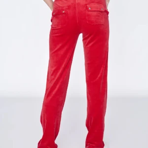 Juicy byxor  - Säljer mina röda juicy byxor då som inte kommer till användning. Pris kan diskuteras vid snabb affär 