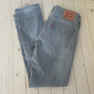 Levis jeans