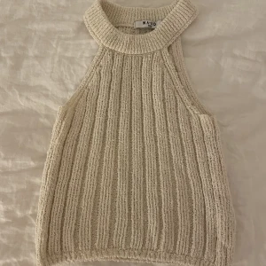 Stickat linne, xxs - Stickat linne från Nakd. Storlek xxs