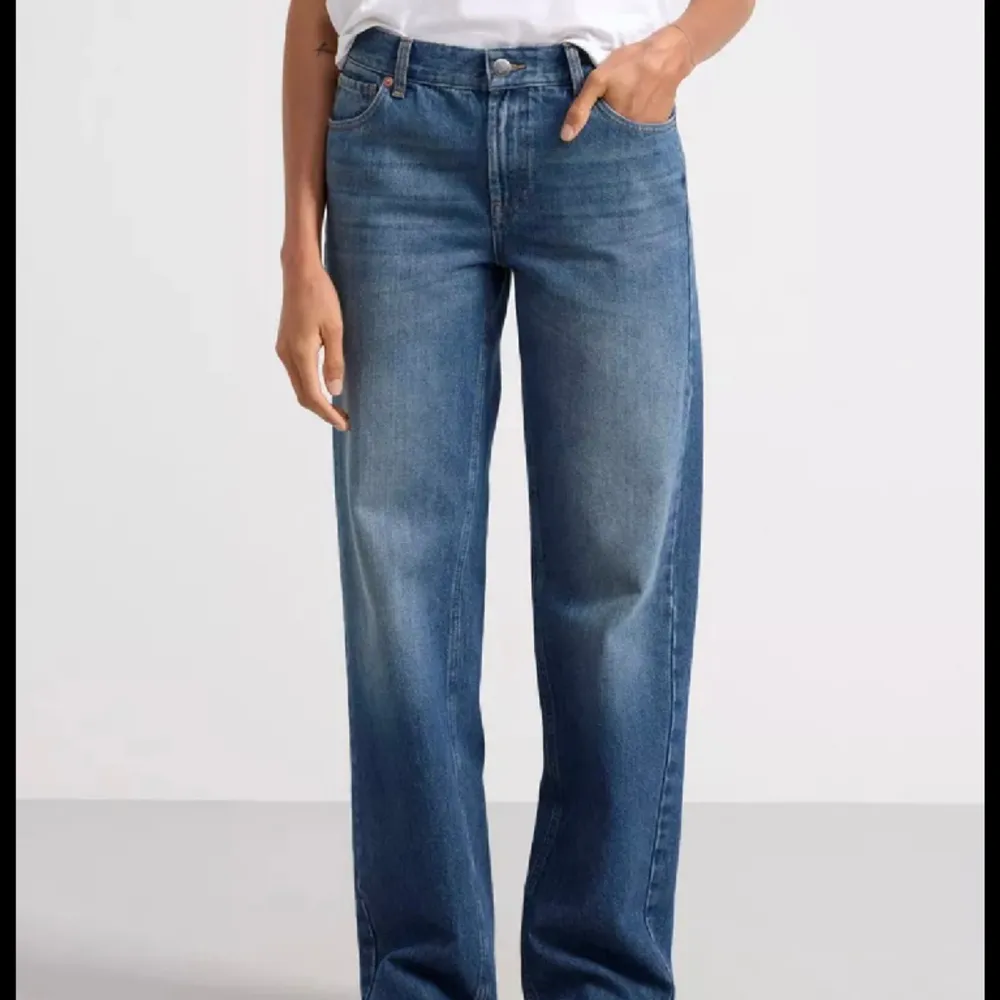 Jeans från Lindex, i modellen sia. Helt nya enbart provade. Skriv vid fler frågor eller bilder❤️. Jeans & Byxor.