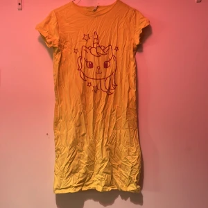 Sov kläning - Använd ganska många gånger ser som ny ut bara ganska skrynklig