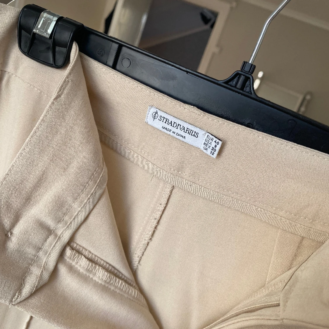 Beiga kostymbyxor  - 91