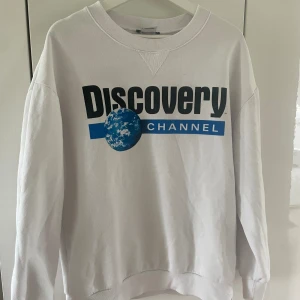 Sweatshirt - Zara - Storlek S, overseized (som M) Använd men gott skick  Köparen står för frakt 💗