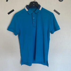 Golftröja - Riktigt fet golftröja, storlek S, inga skador, säljer då den inte anspänds längre.