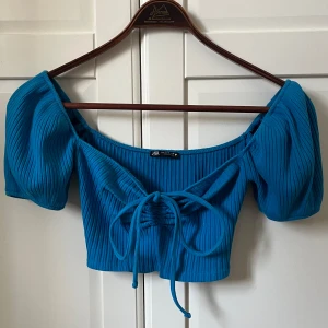 Somrig Zara topp - Supersöt Zaratopp till sommaren! Mycket smickrande topp