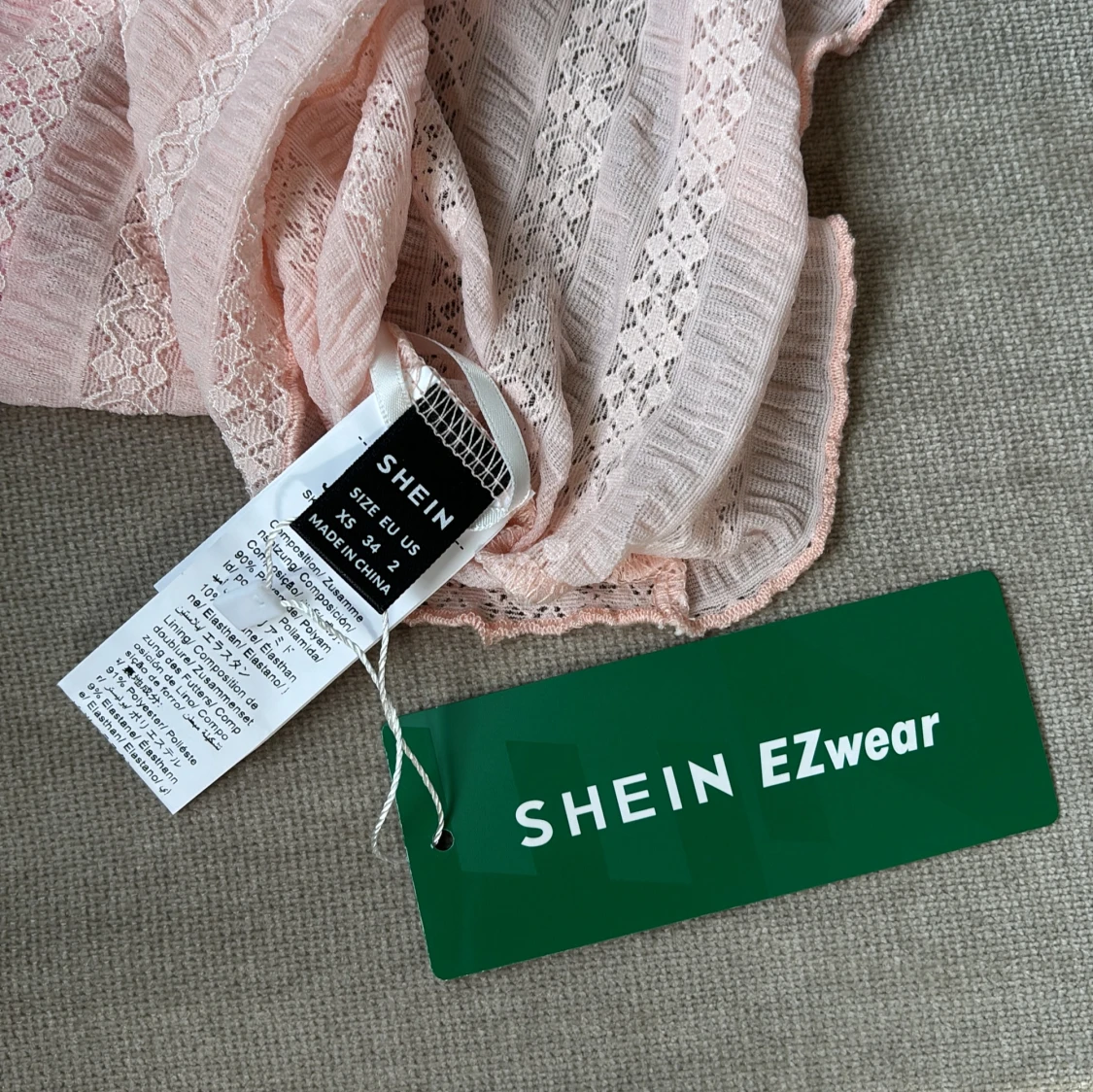 Oanvänd baby spets tubtopp  - 91