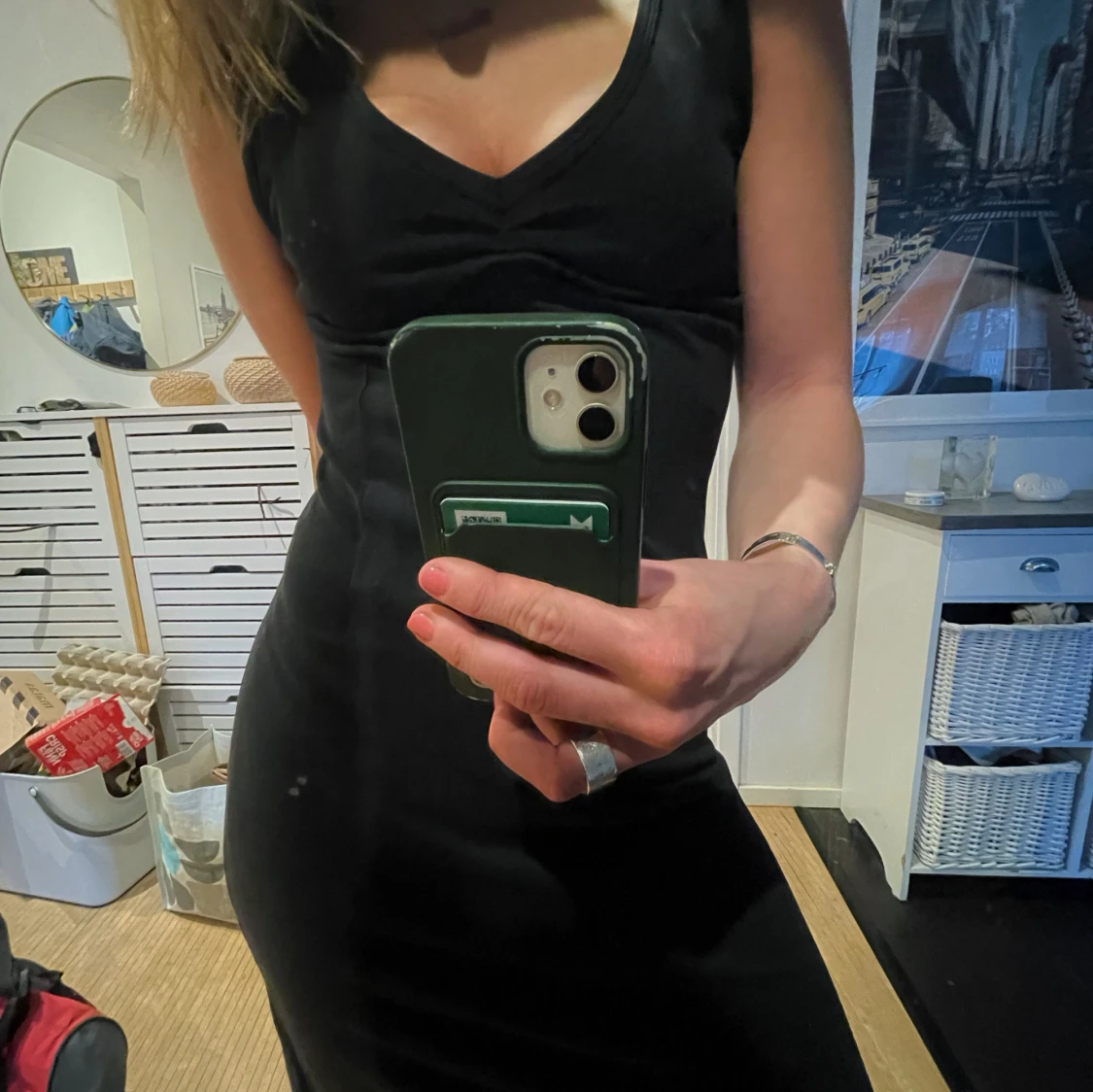 Svart tight klänning 