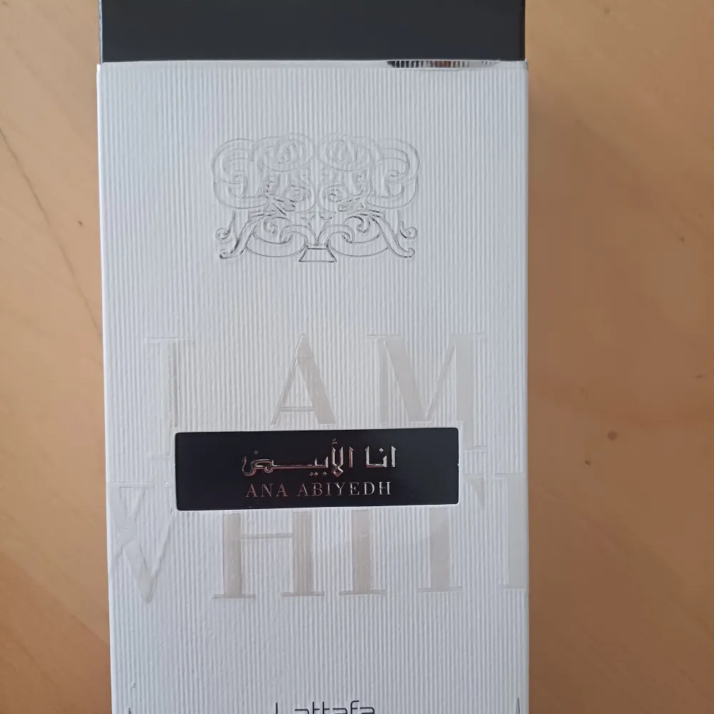 Ana Abiyedh EDP parfym 60ml.  Good söt doft med musk och valij bad och en fräsh och spicy bas.  . Övrigt.