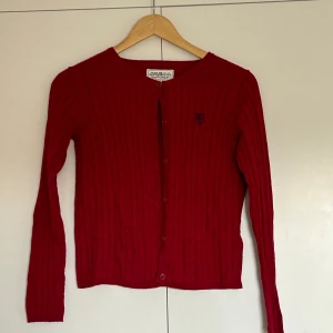Röd kofta ❤️ - Använd ett par gånger men i fint skick 