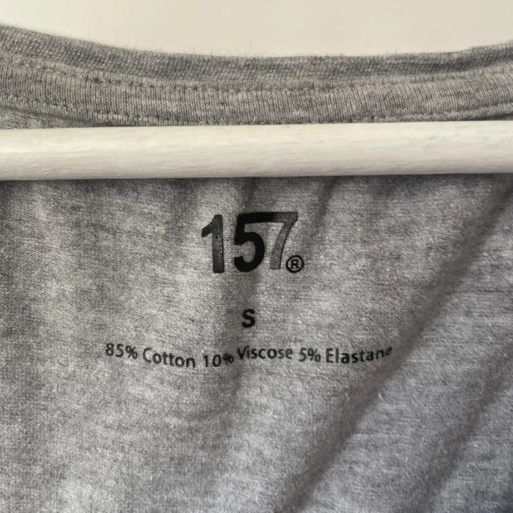 Fina basic t-shirts från lager 157. Dem är i fint skick och säljs för 40kr styck eller 55kr för båda två! . T-shirts.
