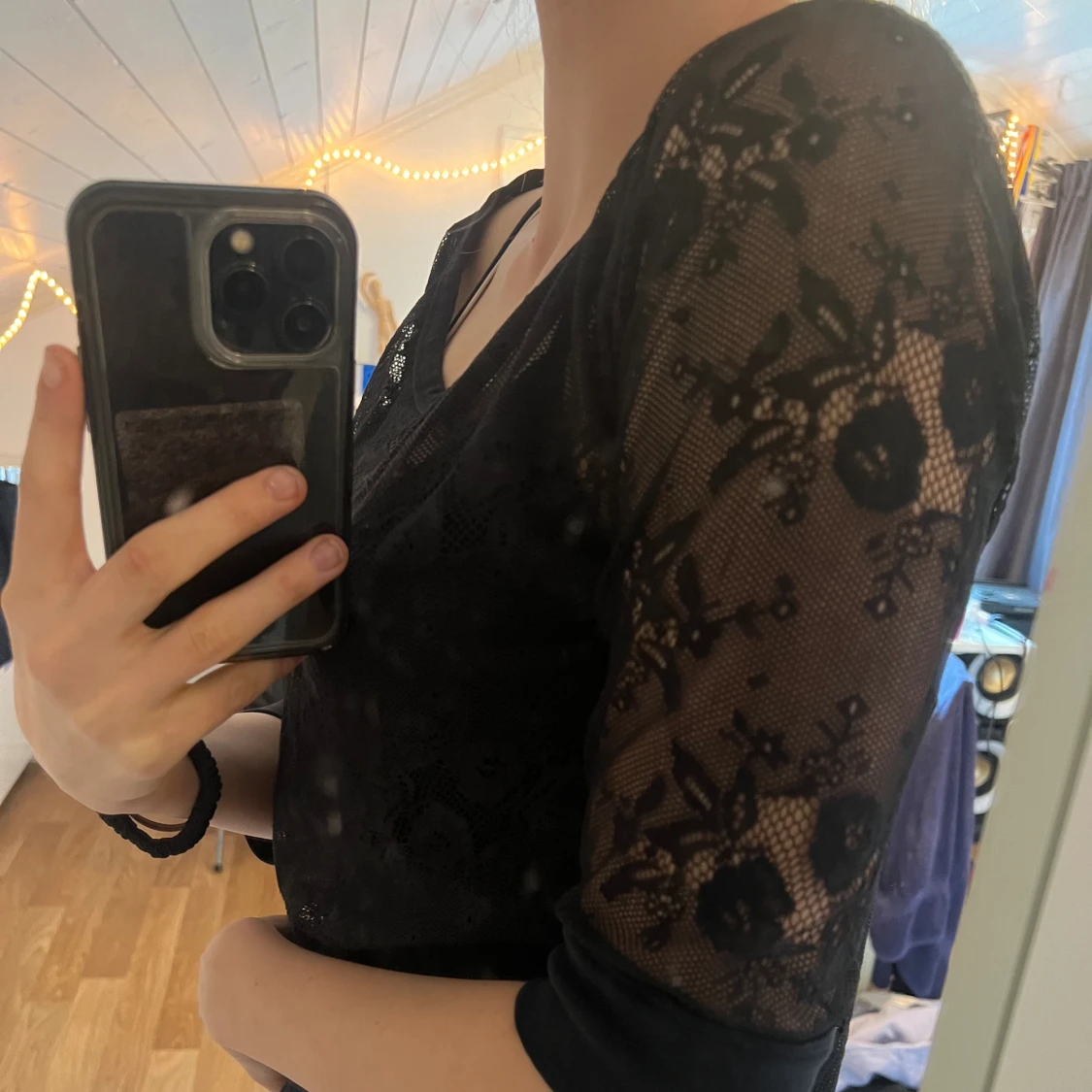  Genomskinlig svart spets - 91