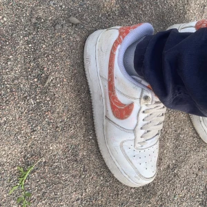 air forces  - storlek 38/39 