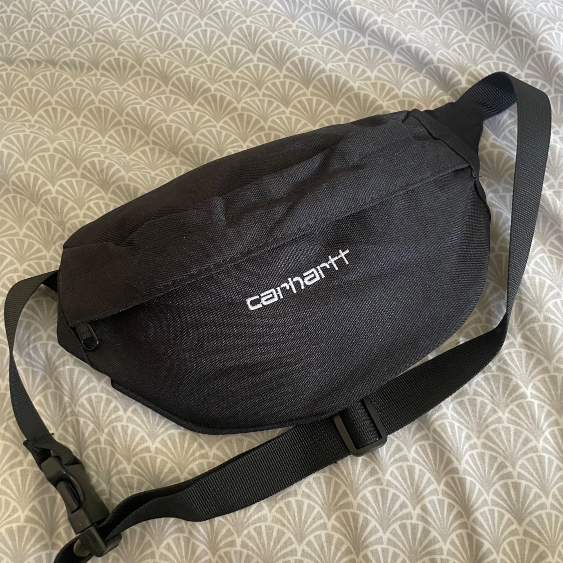 Carhartt magväska / shoulderbag - 91