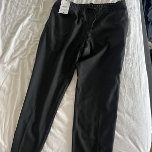 Zara Joggers - Svarta Byxor  Storlek