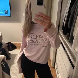 Super snygg tunn sweatshirt, som ny, nypris 900