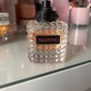  valentino born in romma - Helt ny luktar jätte gott 