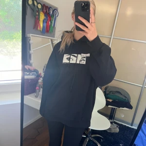 Hoodie - Black hoodie, worn a bit but no visible damage