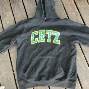 Corteiz hoodie - Säljer en corteiz Hoosie i storlek M, den är helt ny och aldrig använd