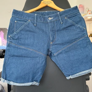 G-star shorts size 31 - Means used denim shorts still in good condition as seen in the pictures 
