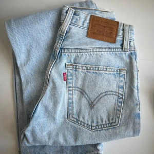 Levis Ribcage - Levis ribcage straight ankle, storlek 23! Nyskick, superfina och perfekta till sommaren