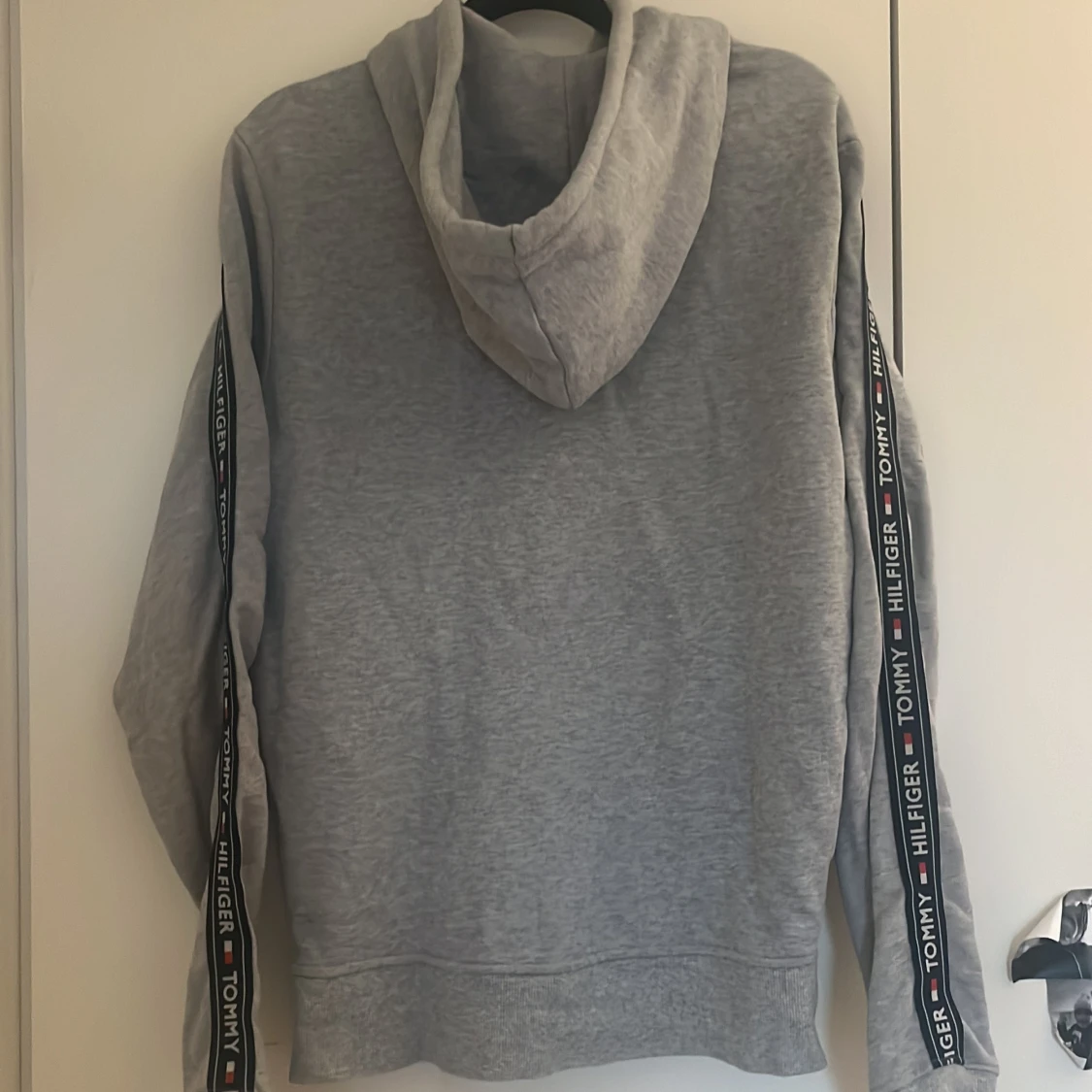 tommyhilfiger hoodie  - 90