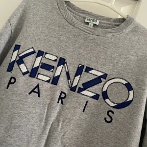 Kenzo tröja - Storlek S. Köpt för över 2000kr  Från herravdelning. 