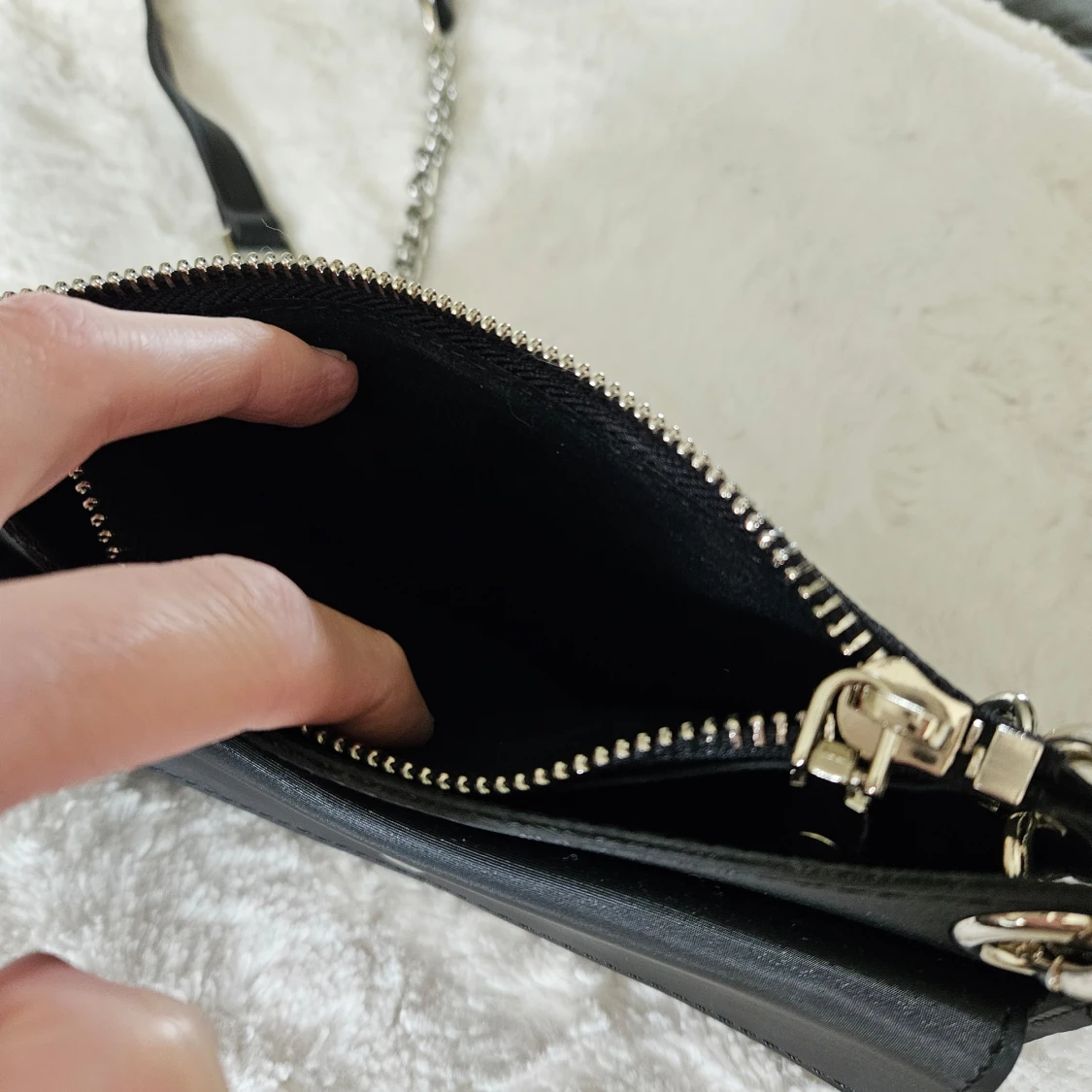 Liten juicy couture väska bokstäverna är i silver NYTT  - 93