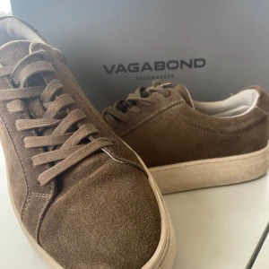 Vagabond storlek 40 - Säljer dessa nya vagabonds i storlek 40 men passar även 41, använda fåtal gånger, är i nyskick 