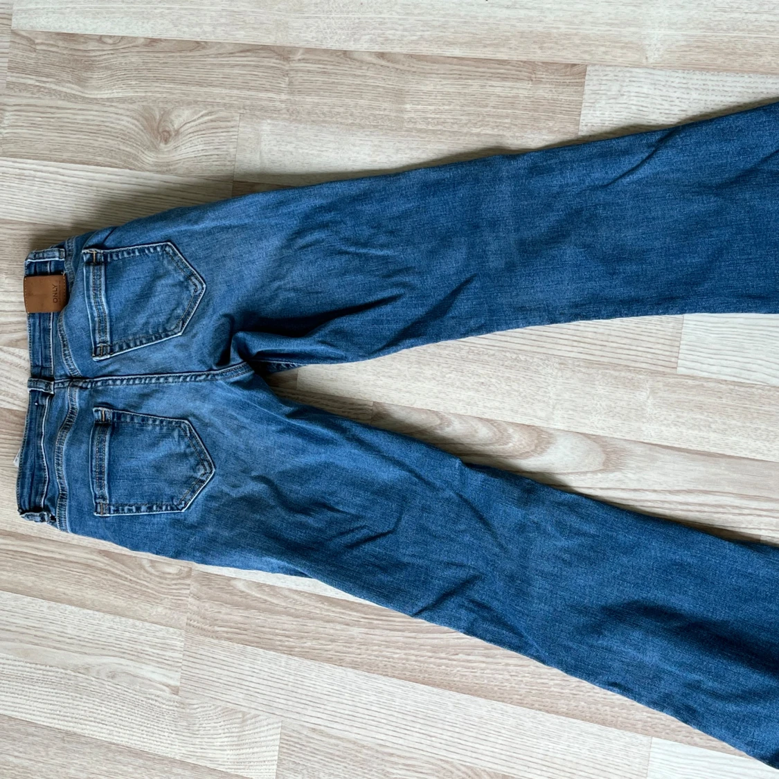 Snygga Only jeans - 90