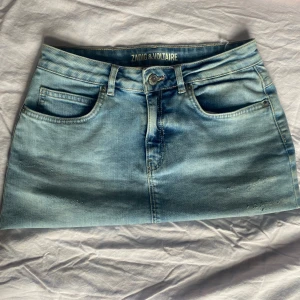 Zadig kjol - Zadig kjol i utmärkt skick, alldrig använd då den vad för liten. Nypris: 1200kr