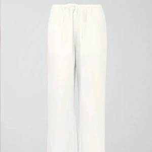 Linnebyxor  - Så mjuka och fina linnebyxor, de är tyvärr för korta för mig och säljer därför de💞