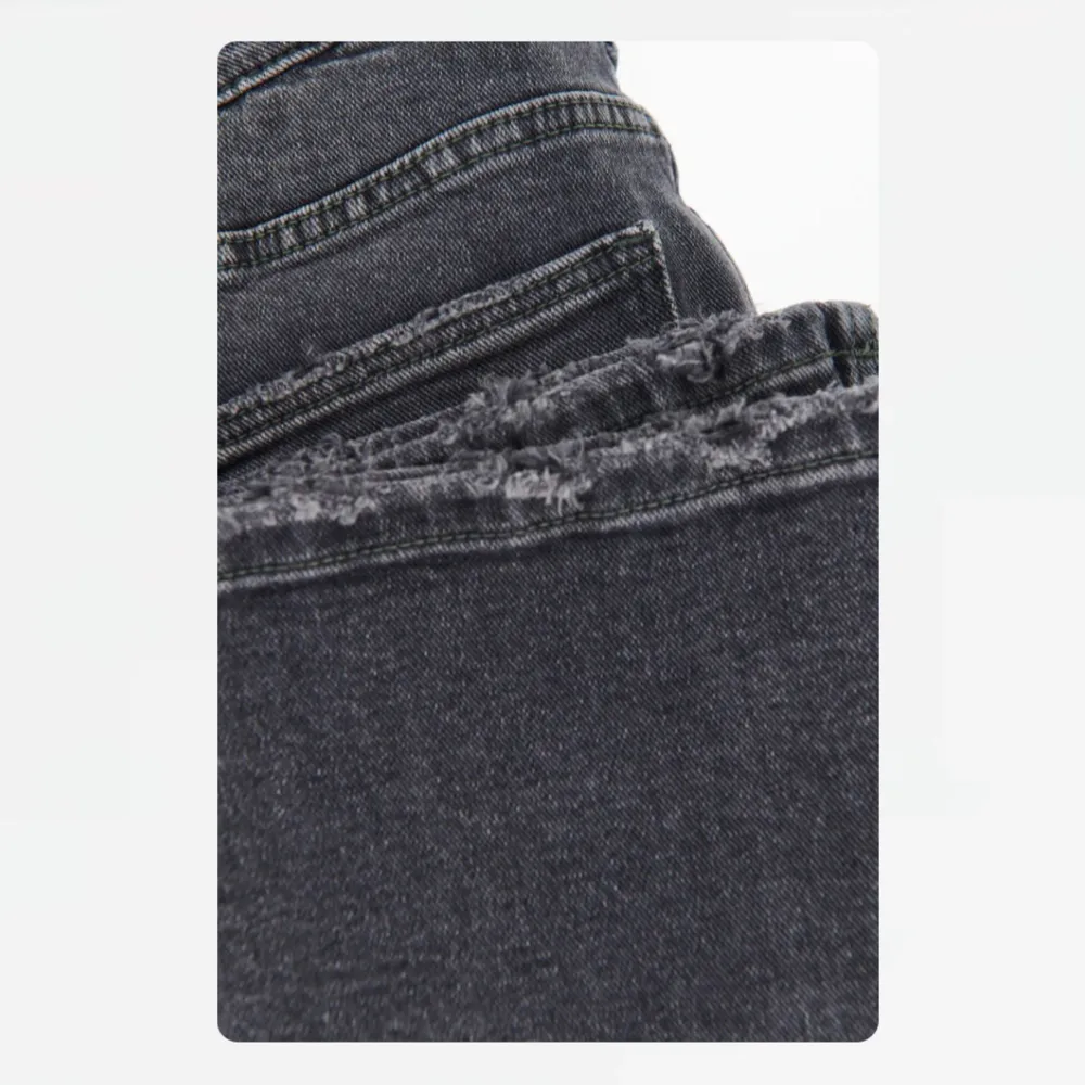 Super fina Lågmidjade jeans från Gina Young, inga märken eller skador. Passar perfekt på mig som är 156. Jeans & Byxor.