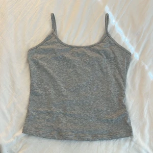 linne - grått kort linne, endast testad🌸