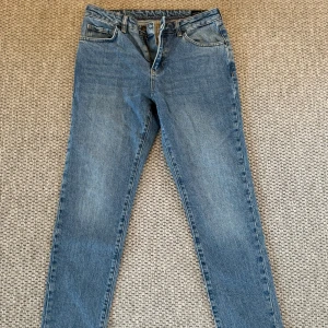 Jeans - Helt nya jeans från John Henric, aldrig använda.