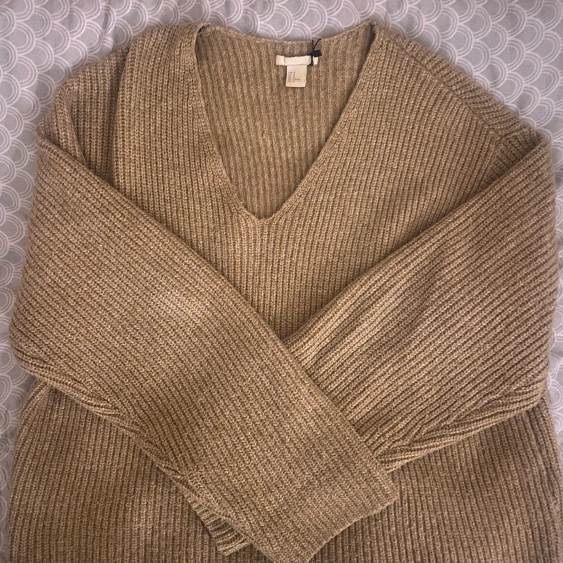 Brun V- Ringad Stickad Tröja från H&M💞