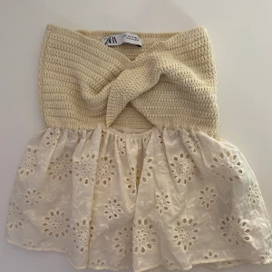 Zara topp  - Jättefin zara topp som är perfekt till sommarn.