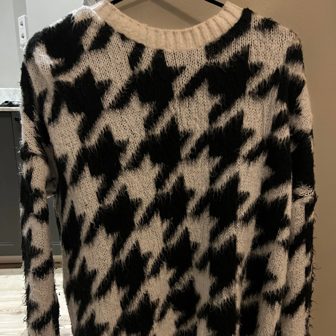 Stickad tröja från PrettyLittleThing - 90