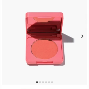 Caia Blush  - Endast testad! Har kvar originalförpackningen! Färgen Cake Pop💗 Bara att skriva om du undrar något! 