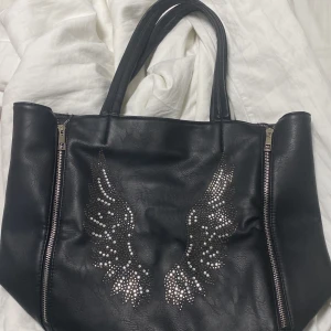 Väska  - Fin väska kontakta mig för fler bilder priset kan diskutera 