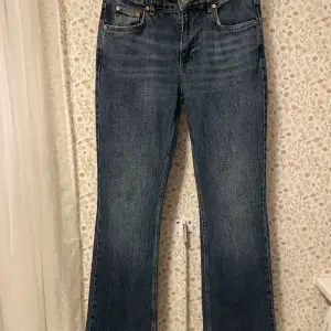 Snygga full length flare jeans, Ibsen perfekta denim färgen aldrig använda 