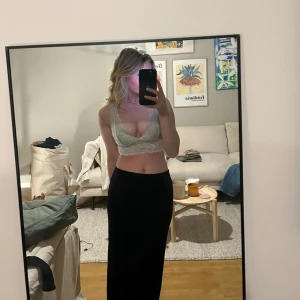 Spets linne  - Jätte fint spetskompetens som knappt är använt perfekt till sommaren!