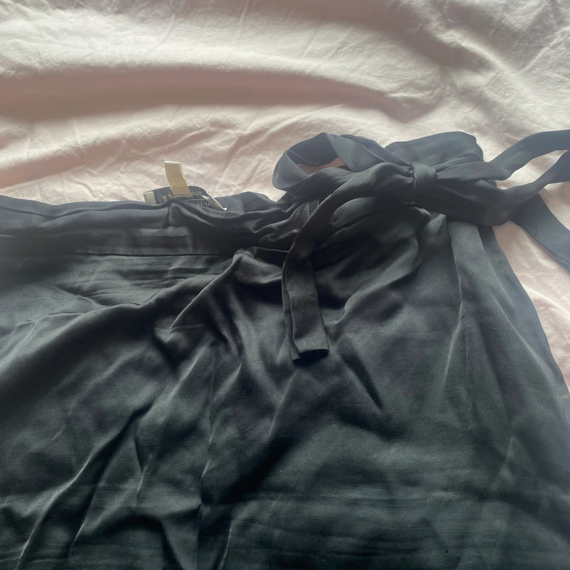 Svart satinkjol  - 91