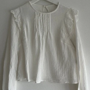 Blus  - Fint skick🥥